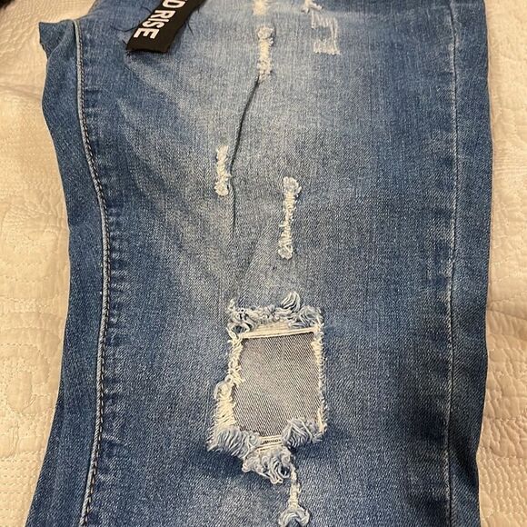 👖- DENIM BLVD Size 13 Distressed/ripped mid-rise / Girlfriend Jeans - Picture 10 of 15